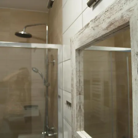 منزل للإقامة Na Leniwych Wodach