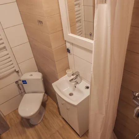 Na Leniwych Wodach منزل للإقامة